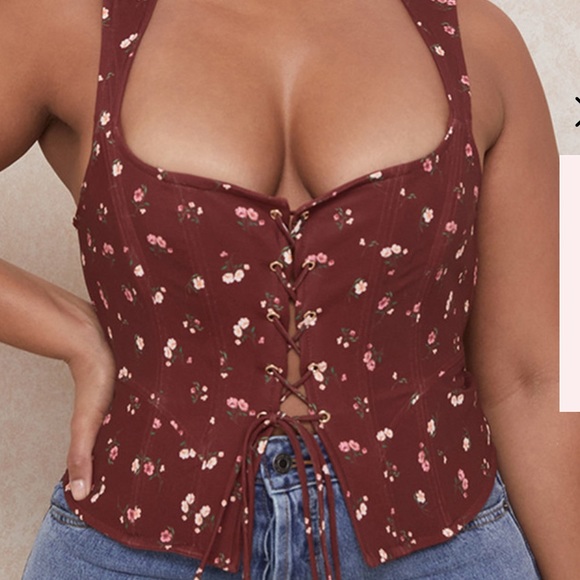 House of cb.  ILEANA 
Wishlist
WINE FLORAL LACE UP CORS - Picture 2 of 2